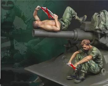 1:35 živice model vojakov 2 AMERICKÝCH vojakov umiestnených vo Vietname je potrebné ručné maľovanie model montážna sada xd301